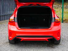 Ford Focus 2.0T EcoBoost ST Hatchback, Manual