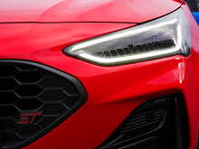 Ford Focus 2.0T EcoBoost ST Hatchback, Manual