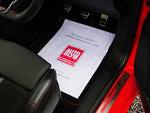 Ford Focus 2.0T EcoBoost ST Hatchback, Manual