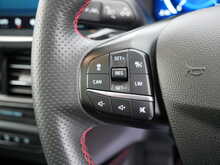 Ford Focus 2.0T EcoBoost ST Hatchback, Manual