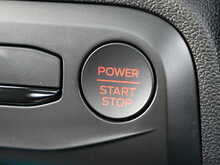 Ford Focus 2.0T EcoBoost ST Hatchback, Manual