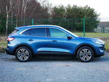 Ford Kuga 1.5 EcoBlue Titanium First Edition SUV, Manual