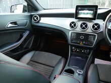 Mercedes-Benz CLA 2.1 CLA220d AMG Line Coupe, 7G-DCT [Euro 6]