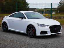 Audi TTS 2.0 TFSI Black Edition quattro Coupe, S-Tronic