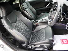 Audi TTS 2.0 TFSI Black Edition quattro Coupe, S-Tronic
