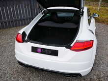 Audi TTS 2.0 TFSI Black Edition quattro Coupe, S-Tronic