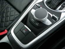 Audi TTS 2.0 TFSI Black Edition quattro Coupe, S-Tronic