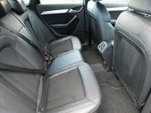 Audi Q3 1.4 TFSI CoD S line Edition, Manual