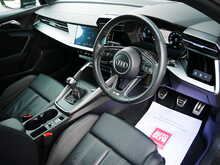 Audi A3 1.5 TFSI S line Sportback, Manual