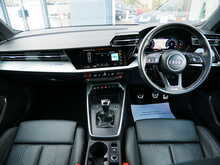 Audi A3 1.5 TFSI S line Sportback, Manual