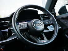 Audi A3 1.5 TFSI S line Sportback, Manual