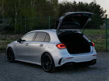 Mercedes-Benz A Class 2.0 A35 AMG Hatchback SpdS DCT 4Matic