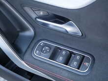 Mercedes-Benz A Class 2.0 A35 AMG Hatchback SpdS DCT 4Matic