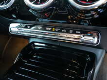 Mercedes-Benz A Class 2.0 A35 AMG Hatchback SpdS DCT 4Matic
