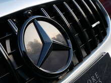 Mercedes-Benz A Class 2.0 A35 AMG Hatchback SpdS DCT 4Matic