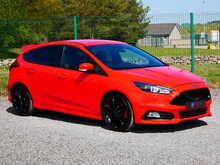 Ford Focus 2.0T EcoBoost ST-3 Manual 5dr Hatchback