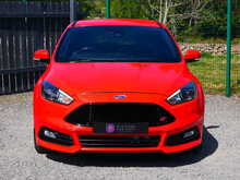 Ford Focus 2.0T EcoBoost ST-3 Manual 5dr Hatchback