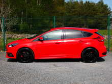 Ford Focus 2.0T EcoBoost ST-3 Manual 5dr Hatchback