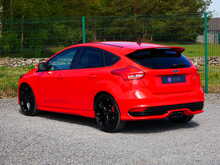 Ford Focus 2.0T EcoBoost ST-3 Manual 5dr Hatchback