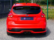 Ford Focus 2.0T EcoBoost ST-3 Manual 5dr Hatchback