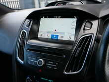 Ford Focus 2.0T EcoBoost ST-3 Manual 5dr Hatchback