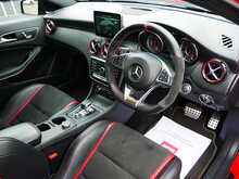 Mercedes-Benz A Class 2.0 A45 AMG (Premium) SpdS DCT 4MATIC
