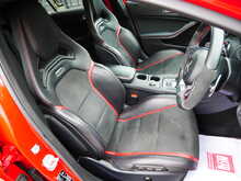 Mercedes-Benz A Class 2.0 A45 AMG (Premium) SpdS DCT 4MATIC