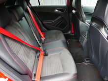 Mercedes-Benz A Class 2.0 A45 AMG (Premium) SpdS DCT 4MATIC