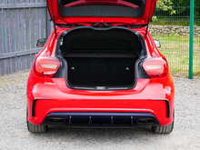 Mercedes-Benz A Class 2.0 A45 AMG (Premium) SpdS DCT 4MATIC