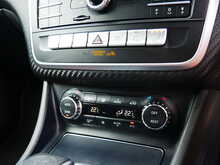 Mercedes-Benz A Class 2.0 A45 AMG (Premium) SpdS DCT 4MATIC
