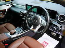 Mercedes-Benz A Class 2.0 A35 AMG (Executive) Spds (Automatic)