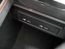 Mercedes-Benz A Class 2.0 A35 AMG (Executive) Spds (Automatic)
