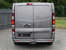 Vauxhall Vivaro 1.6 CDTi 2900 BiTurbo ecoTEC Limited Edition Nav
