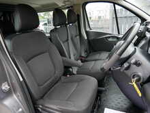 Vauxhall Vivaro 1.6 CDTi 2900 BiTurbo ecoTEC Limited Edition Nav
