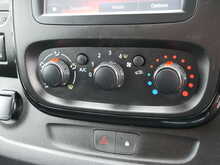 Vauxhall Vivaro 1.6 CDTi 2900 BiTurbo ecoTEC Limited Edition Nav