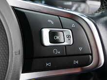 Volkswagen T-Roc 1.5 TSI EVO R-Line SUV, Manual Euro 6
