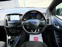 Ford Focus 1.0T EcoBoost ST-Line X 5dr, Manual