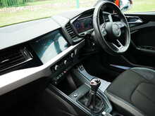 Audi A1 1.5 TFSI 35 S line Sportback, Manual