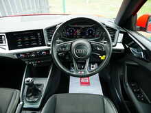 Audi A1 1.5 TFSI 35 S line Sportback, Manual