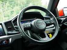 Audi A1 1.5 TFSI 35 S line Sportback, Manual