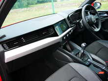 Audi A1 1.0 TFSI S line Sportback, Manual