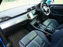 Audi Q3 2.0TFSI S line quattro, S-Tronic