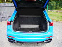 Audi Q3 2.0TFSI S line quattro, S-Tronic