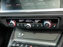 Audi Q3 2.0TFSI S line quattro, S-Tronic