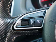 Audi Q3 2.0 TDI Black Edition quattro, S-Tronic