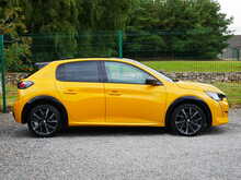 Peugeot 208 1.2 PureTech GT Premium Hatchback 5dr