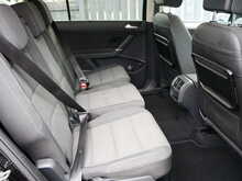 Volkswagen Touran 1.6 TDI BlueMotion Tech SE Family MPV