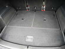 Volkswagen Touran 1.6 TDI BlueMotion Tech SE Family MPV