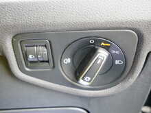 Volkswagen Touran 1.6 TDI BlueMotion Tech SE Family MPV