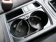 Volkswagen Touran 1.6 TDI BlueMotion Tech SE Family MPV